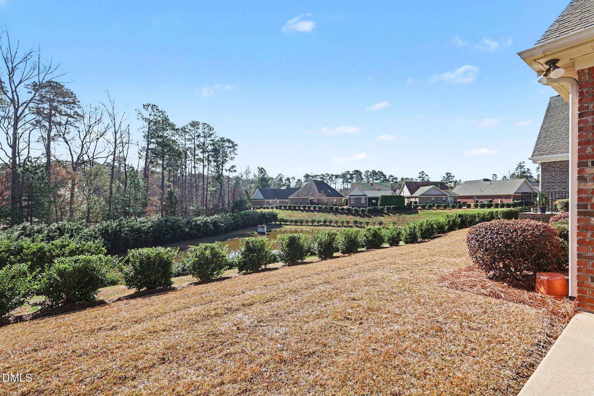 215 Shady Hollow