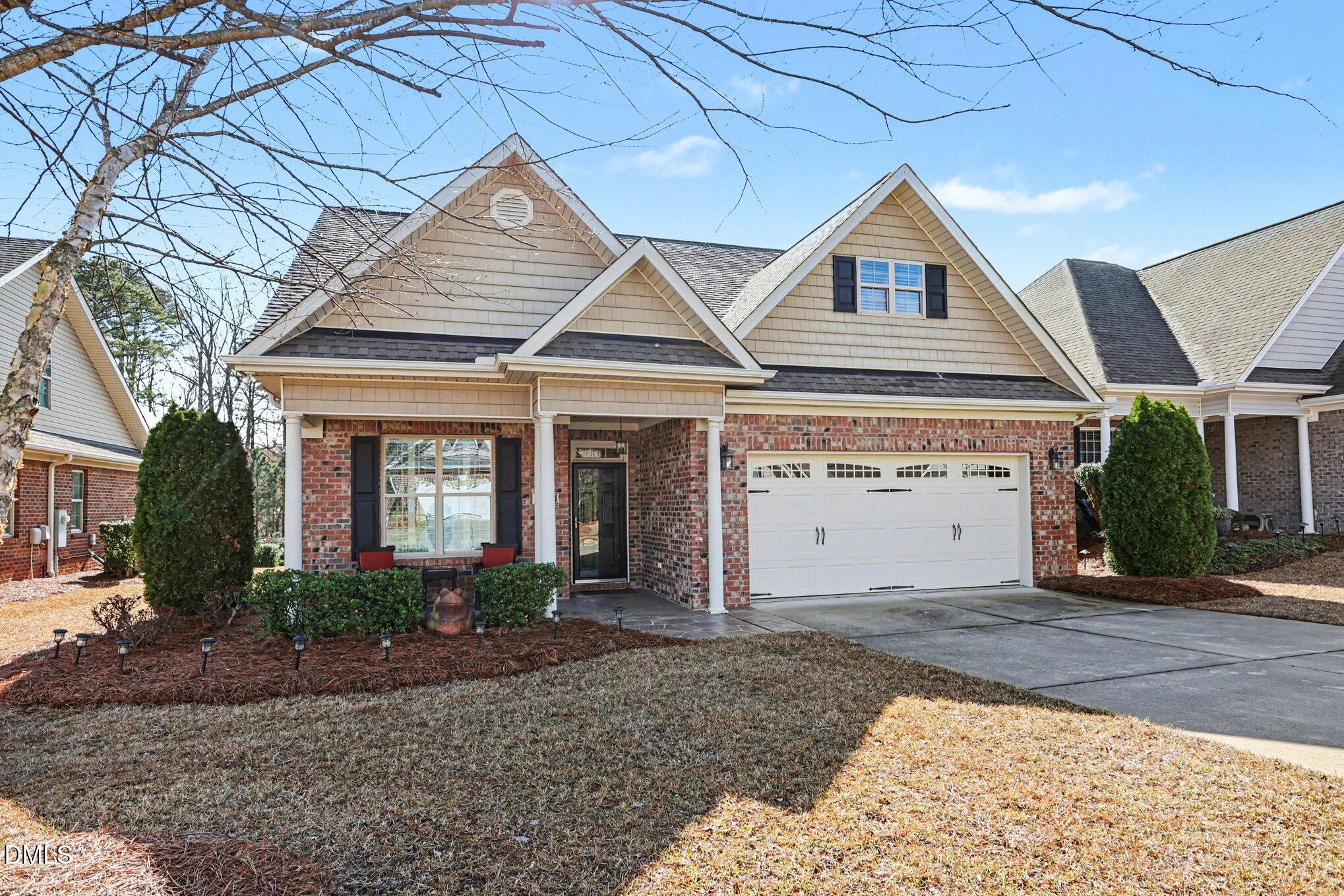 215 Shady Hollow