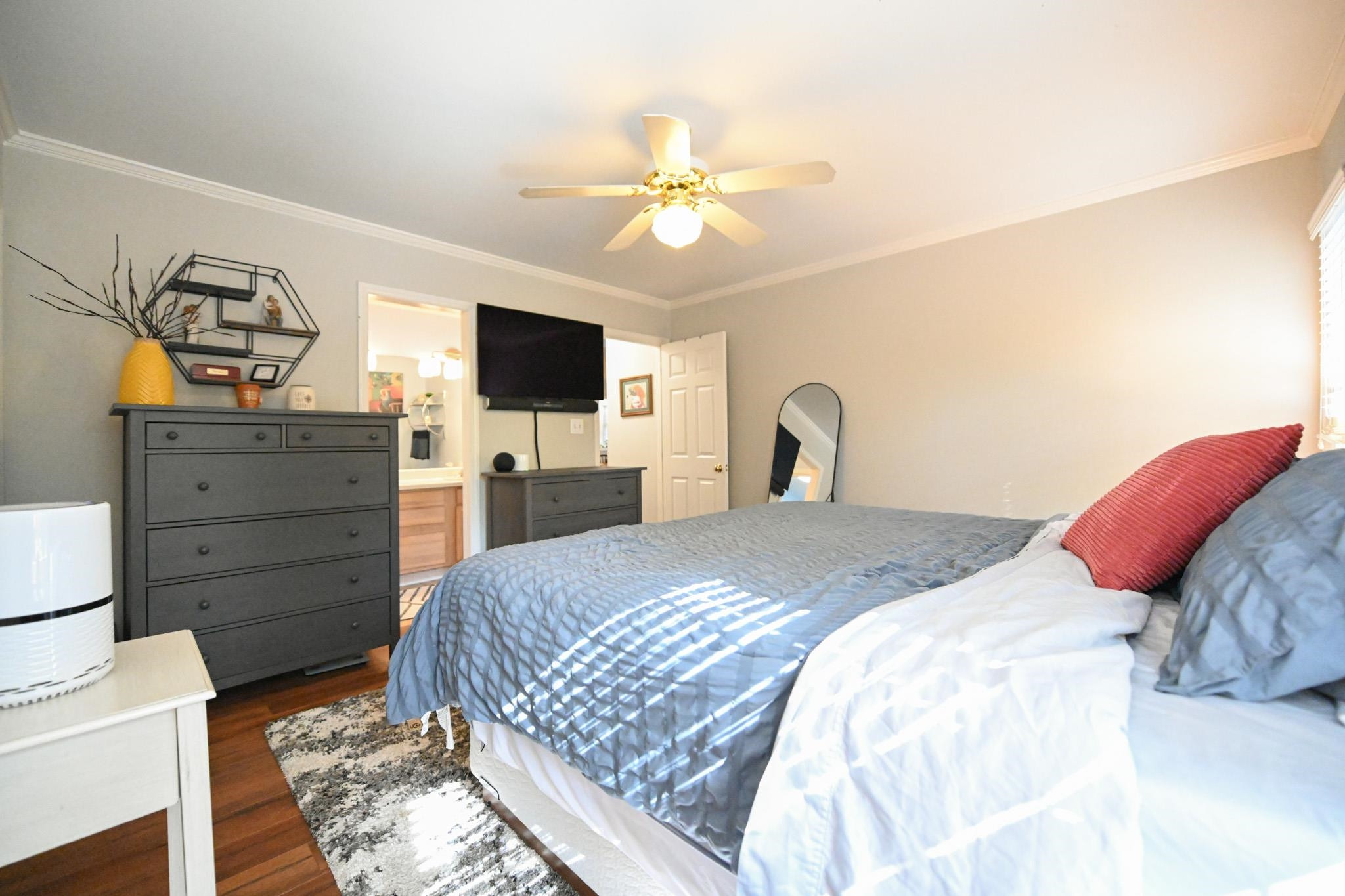 2404 Fields Of Broadlands Drive