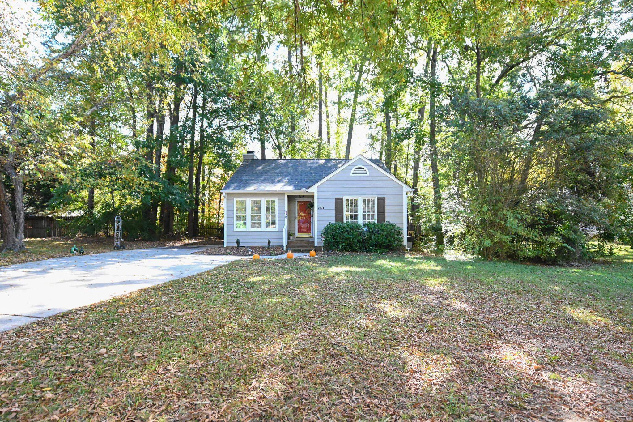 2404 Fields Of Broadlands Drive