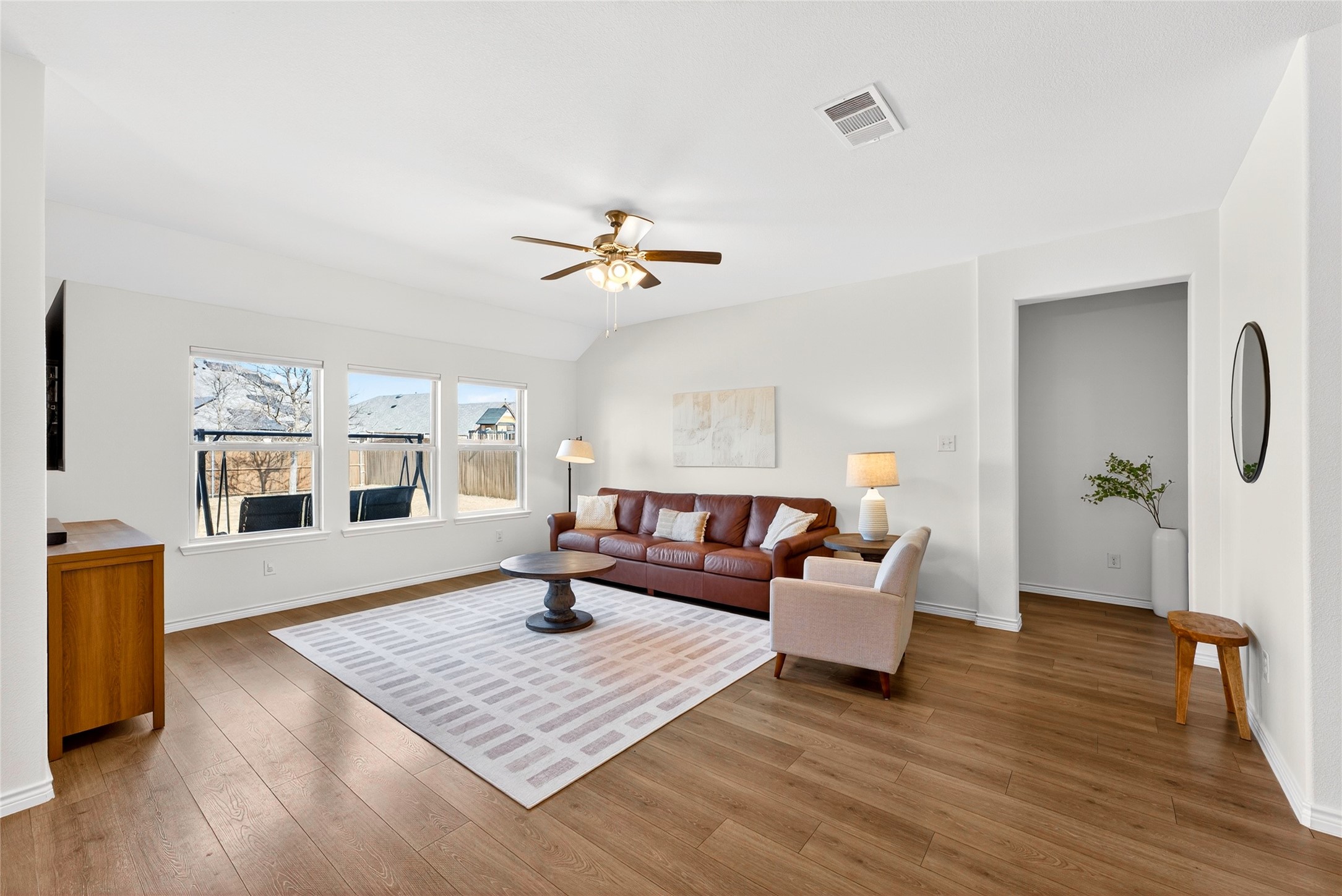 924 Royal Lane