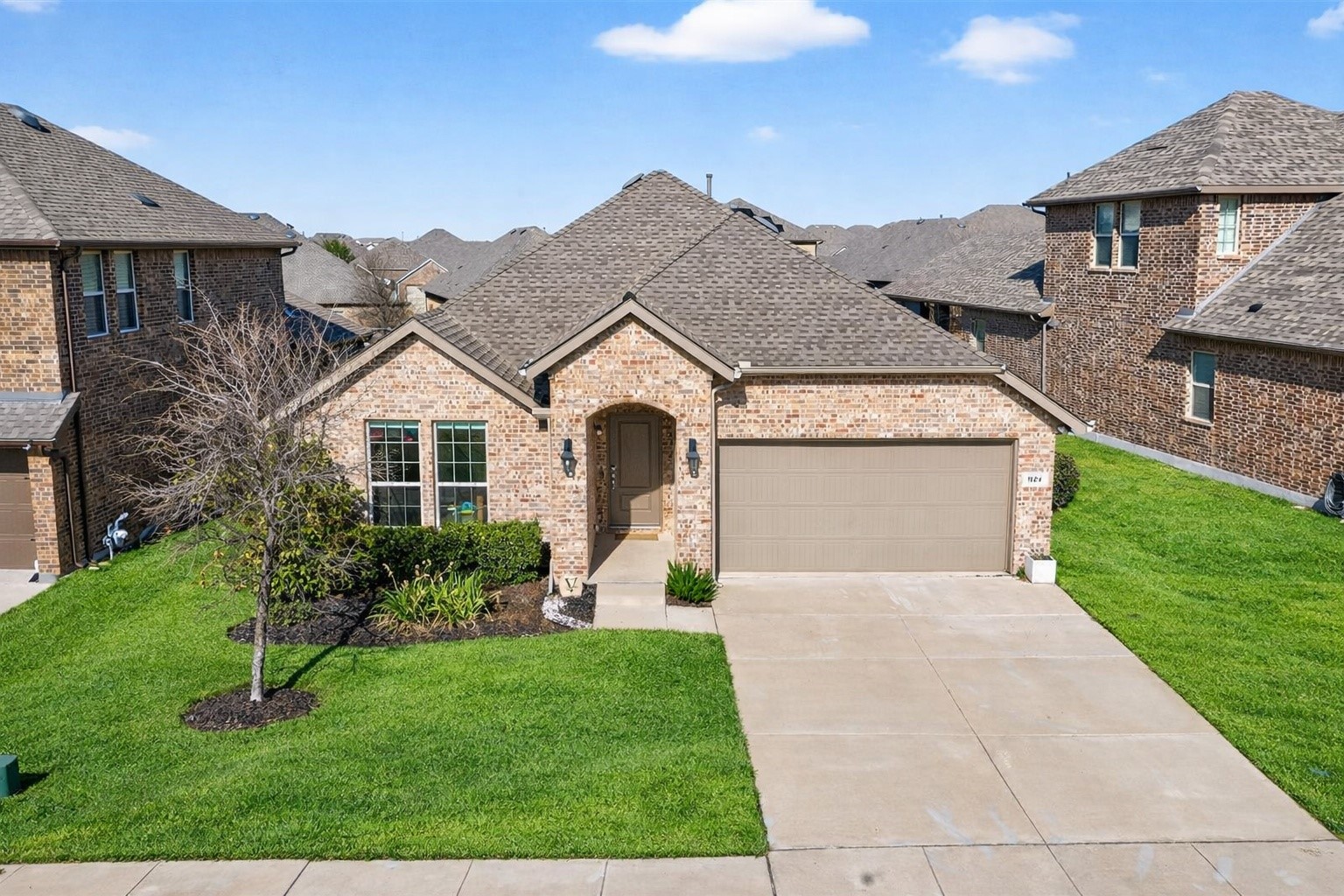 924 Royal Lane