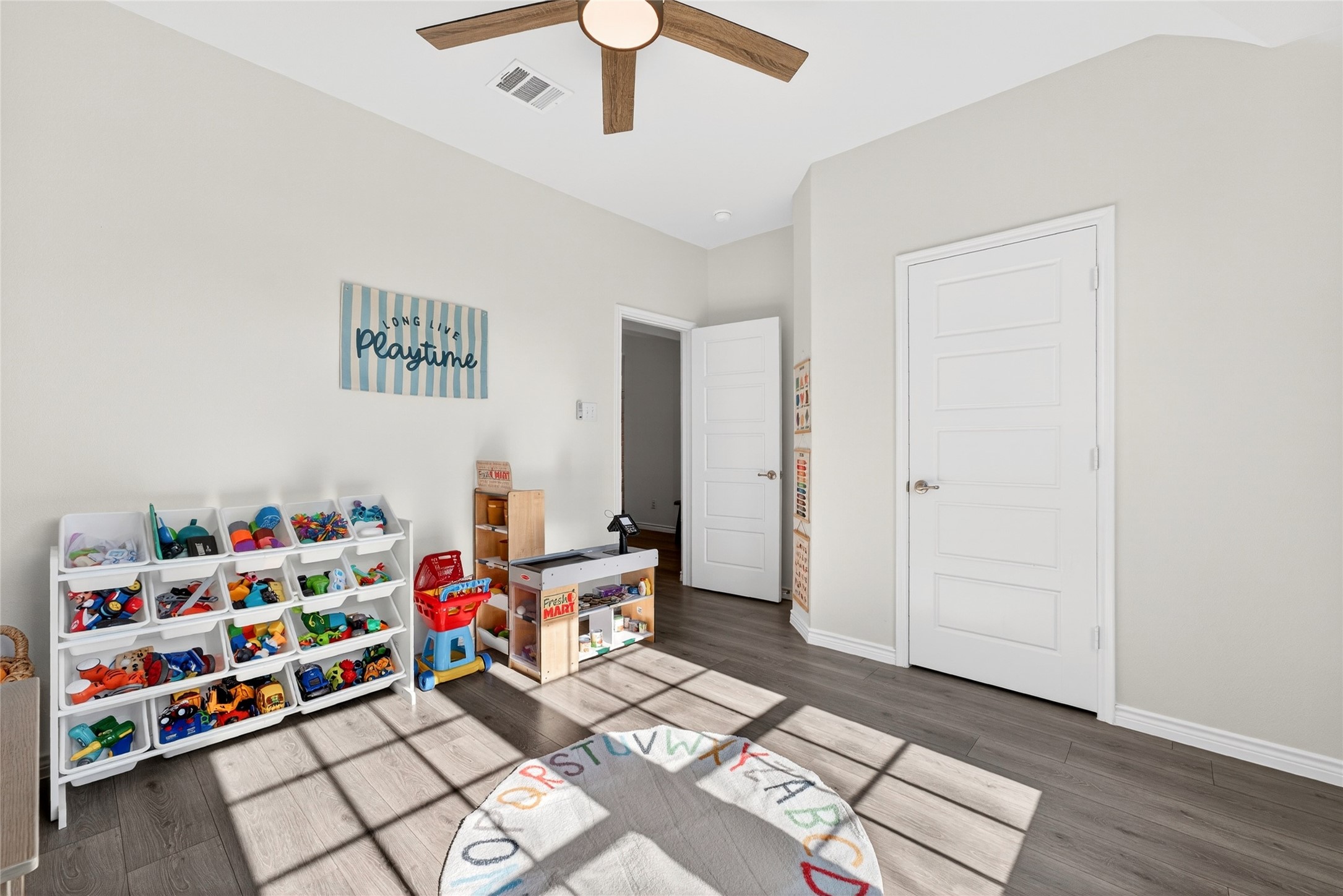 924 Royal Lane