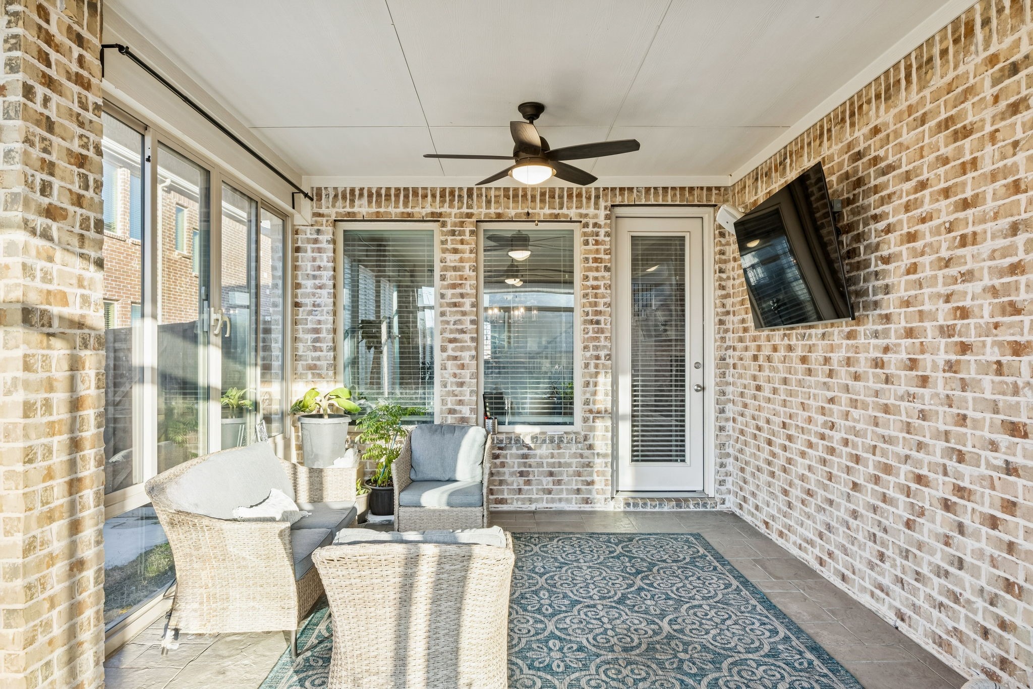 6333 Hall Road
