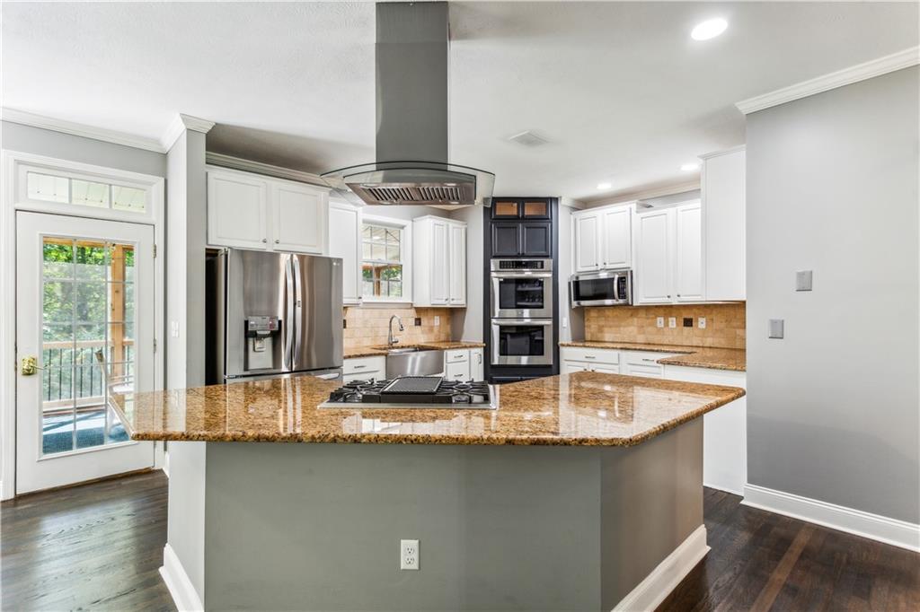 190 Rose Ridge Drive