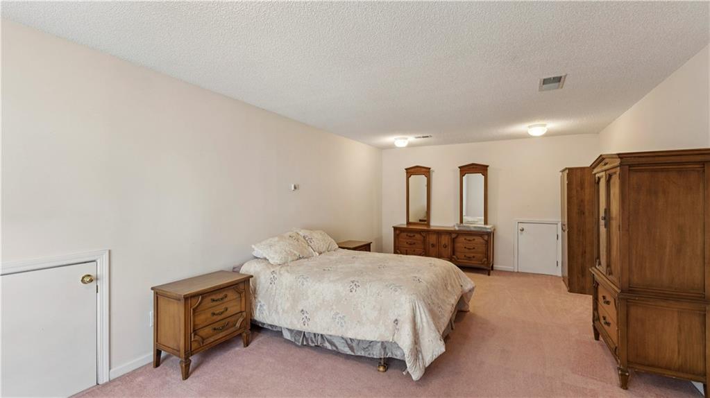 225 Woodstream Way
