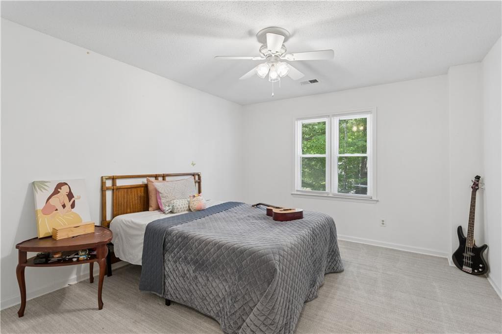 1441 Livingston Drive SW
