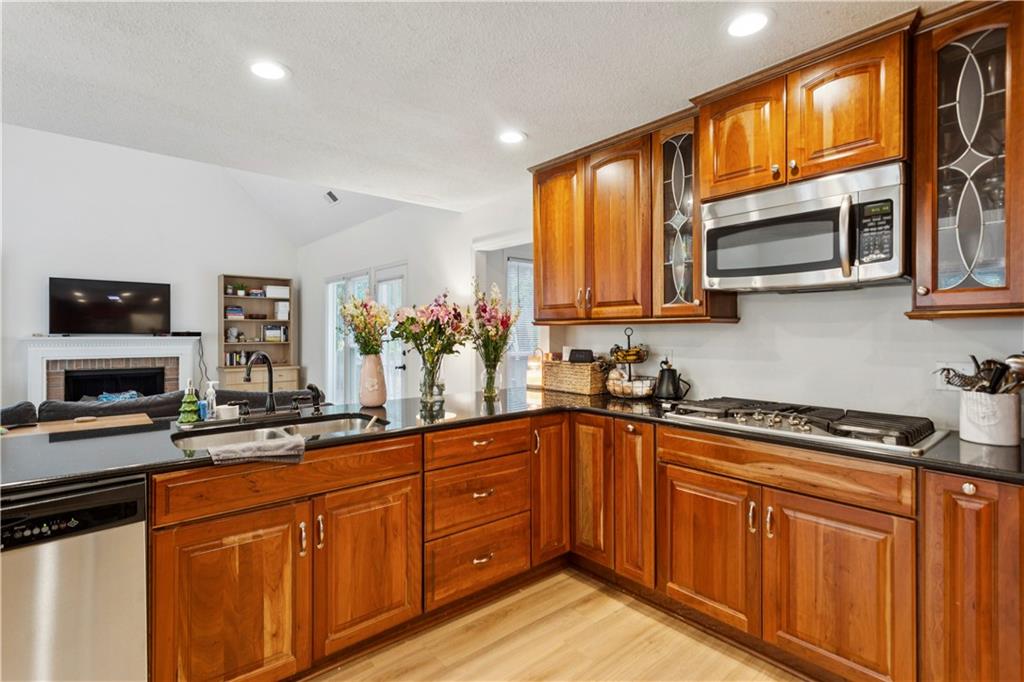 1441 Livingston Drive SW
