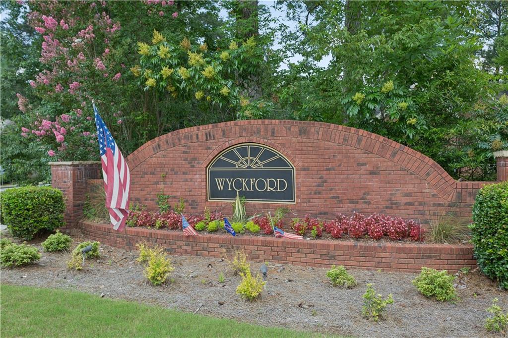 1441 Livingston Drive SW