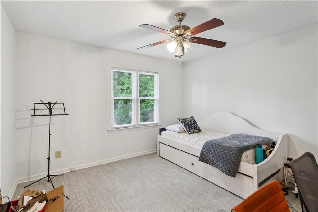 1441 Livingston Drive SW