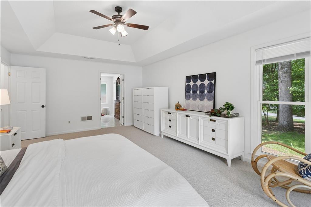 1441 Livingston Drive SW