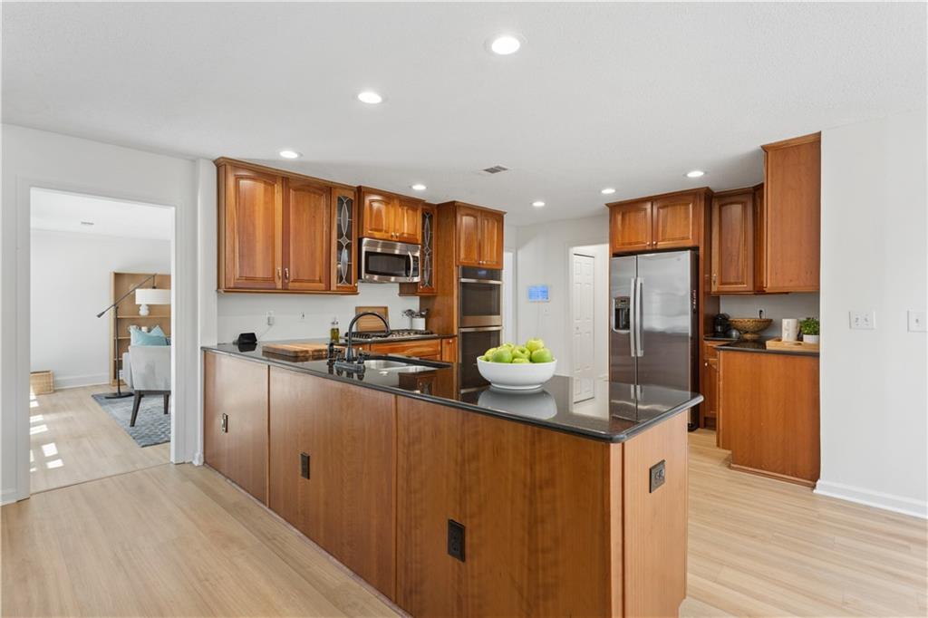 1441 Livingston Drive SW
