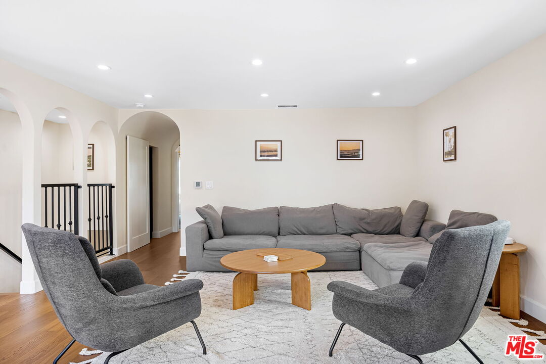 2908 Pacific Ave