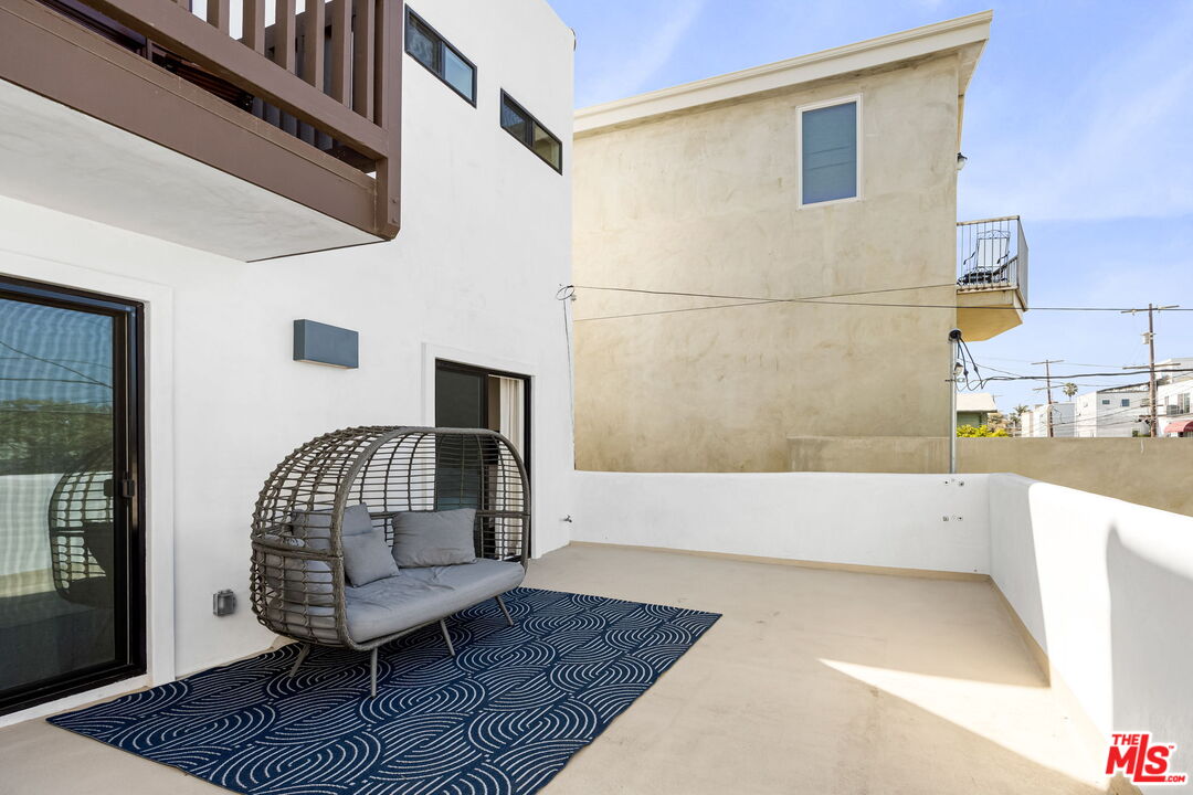 2908 Pacific Ave