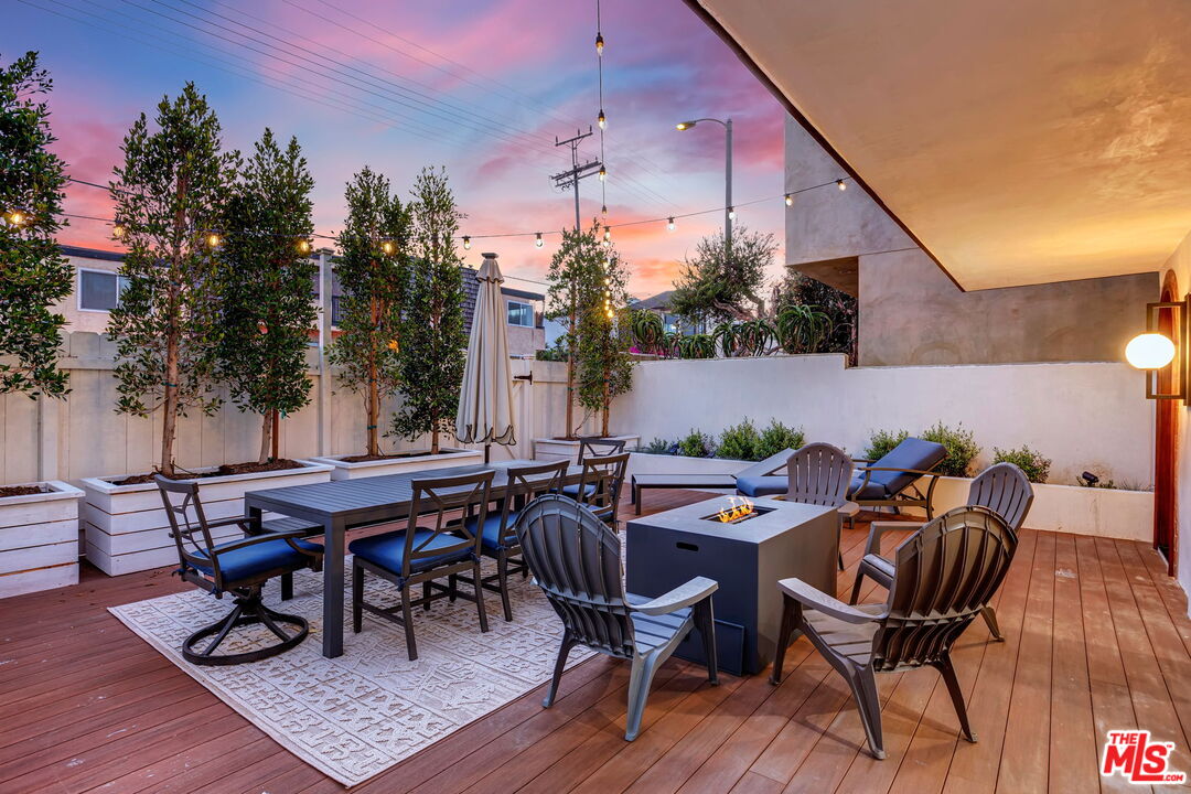 2908 Pacific Ave