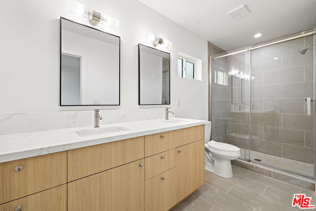 5651 Case Ave Unit: 2