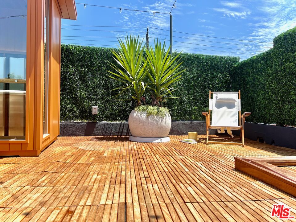 2513 Lincoln Blvd