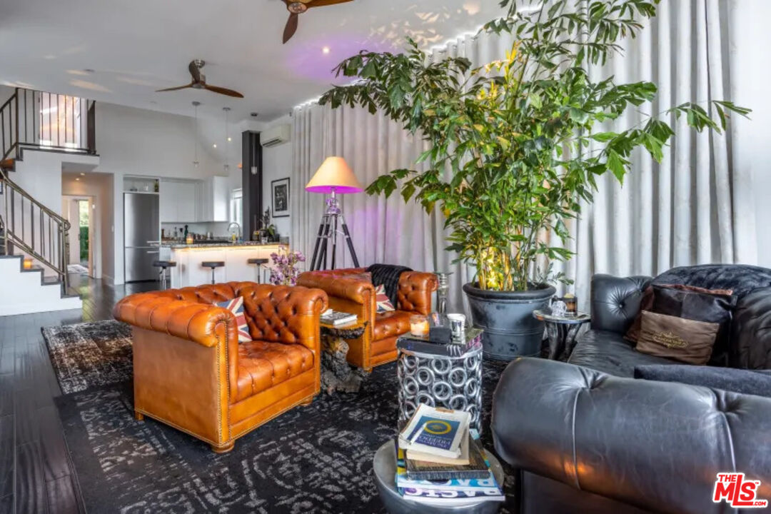 2513 Lincoln Blvd