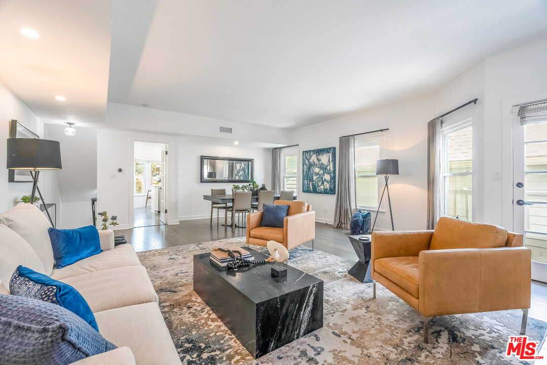 2622 2nd St Unit: 2