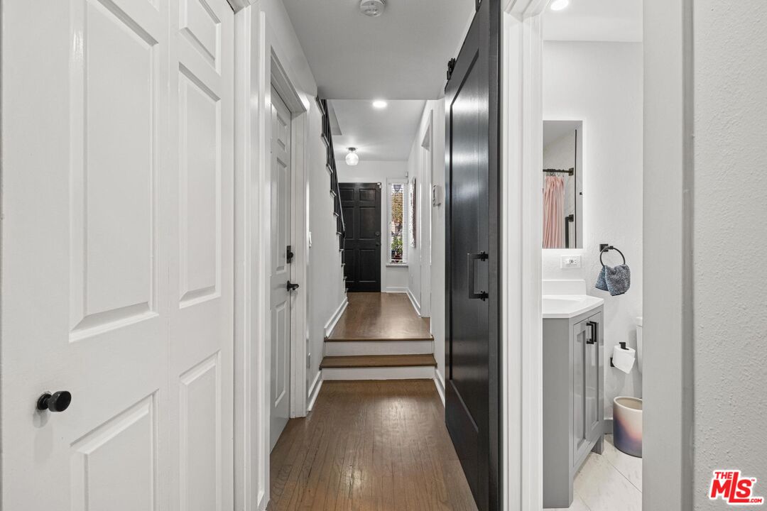 2622 2nd St Unit: 2