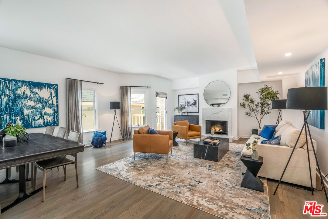 2622 2nd St Unit: 2
