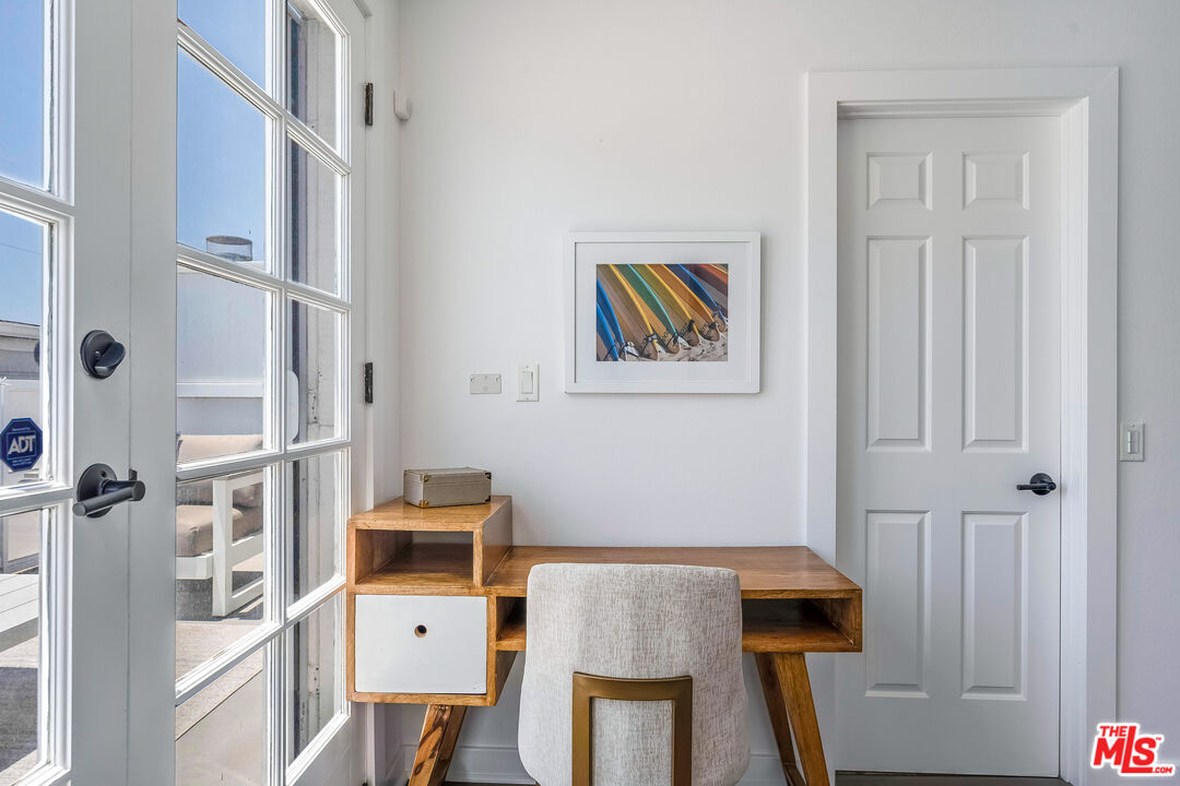 2622 2nd St Unit: 2