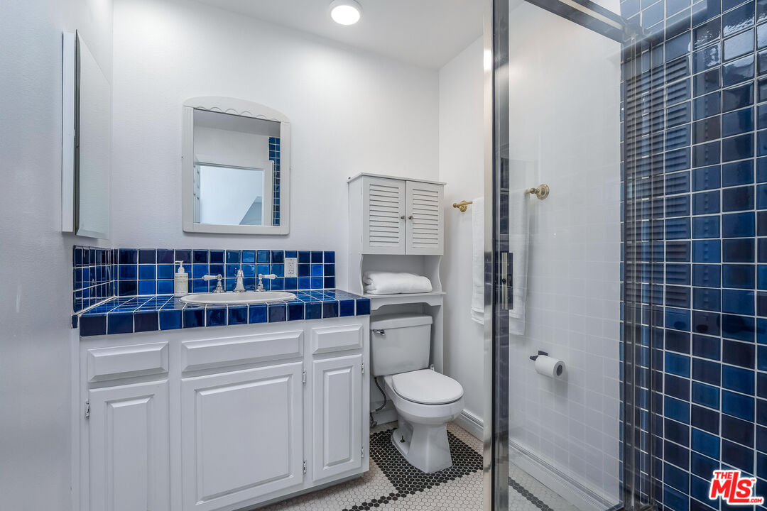 2622 2nd St Unit: 2