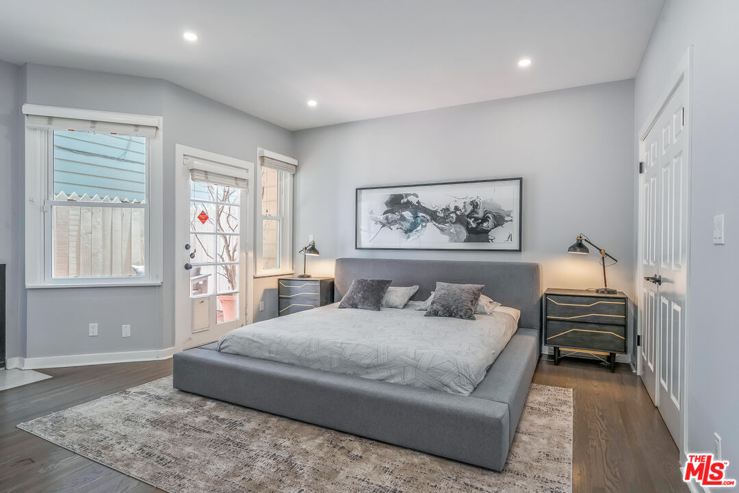 2622 2nd St Unit: 2
