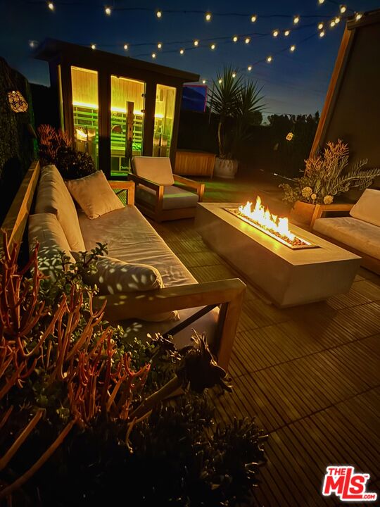 2513 Lincoln Blvd