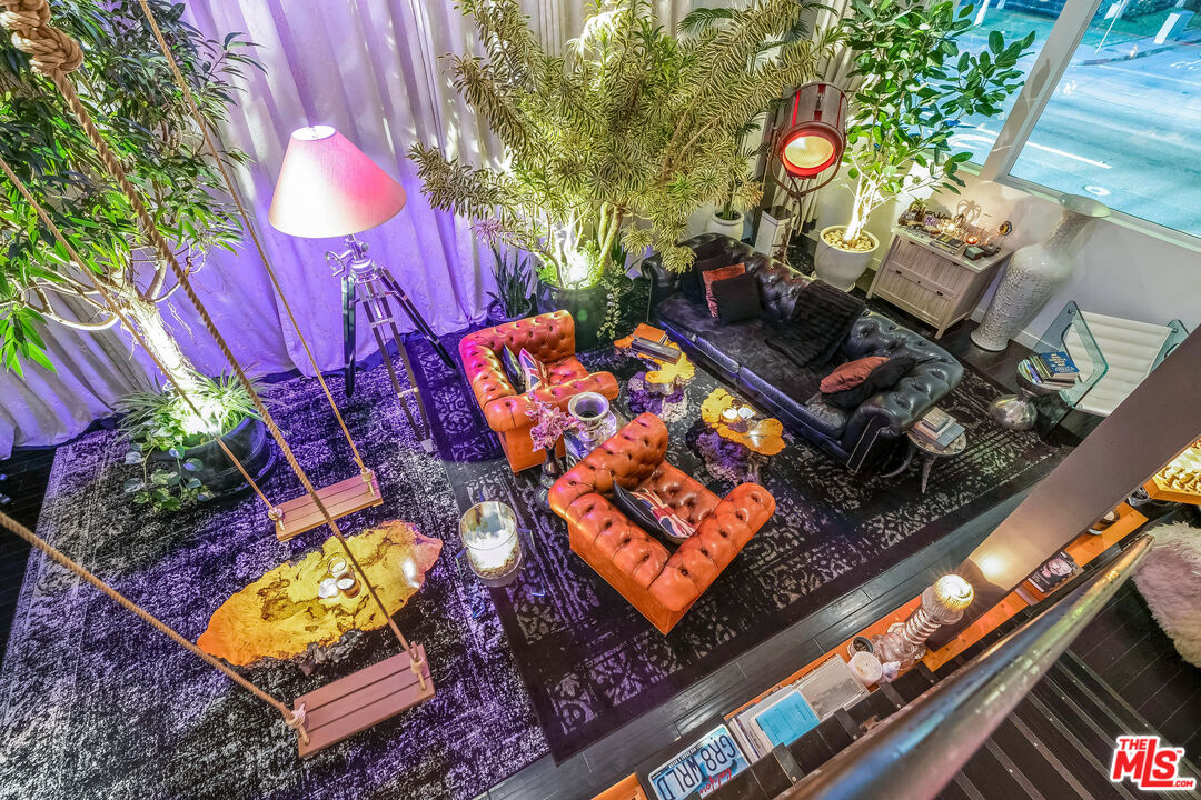 2513 Lincoln Blvd