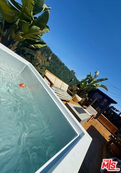 2513 Lincoln Blvd