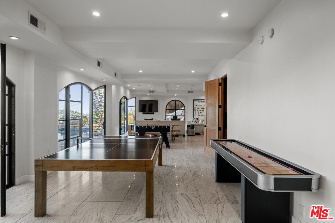 4733 Bonvue Ave