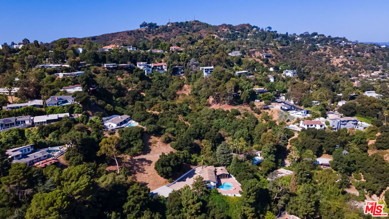 3200 Oakley Dr
