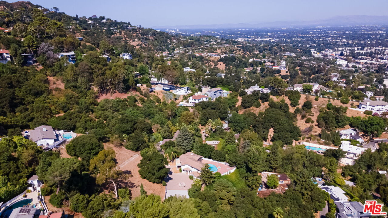 3200 Oakley Dr