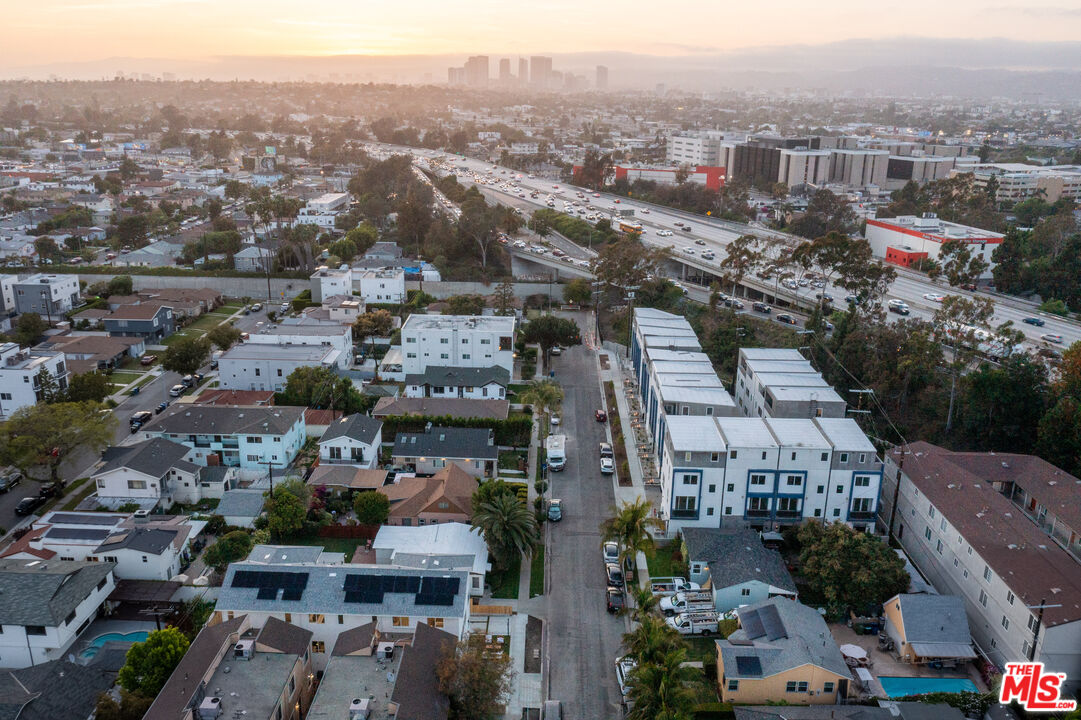 5832 David Ave Unit: 3