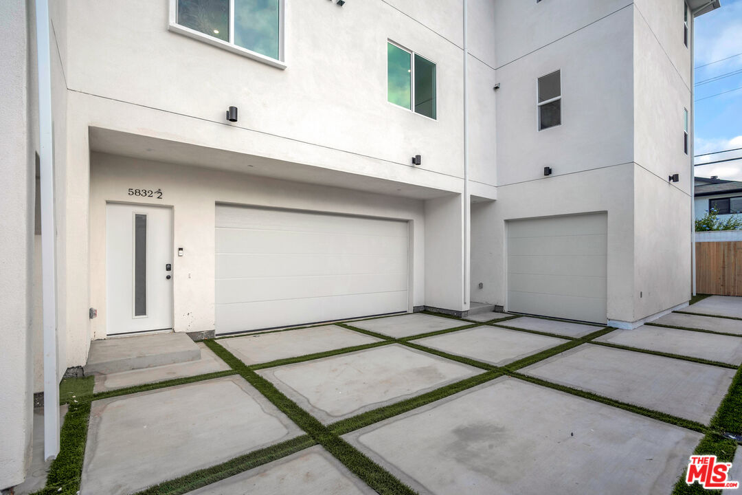 5832 David Ave Unit: 3