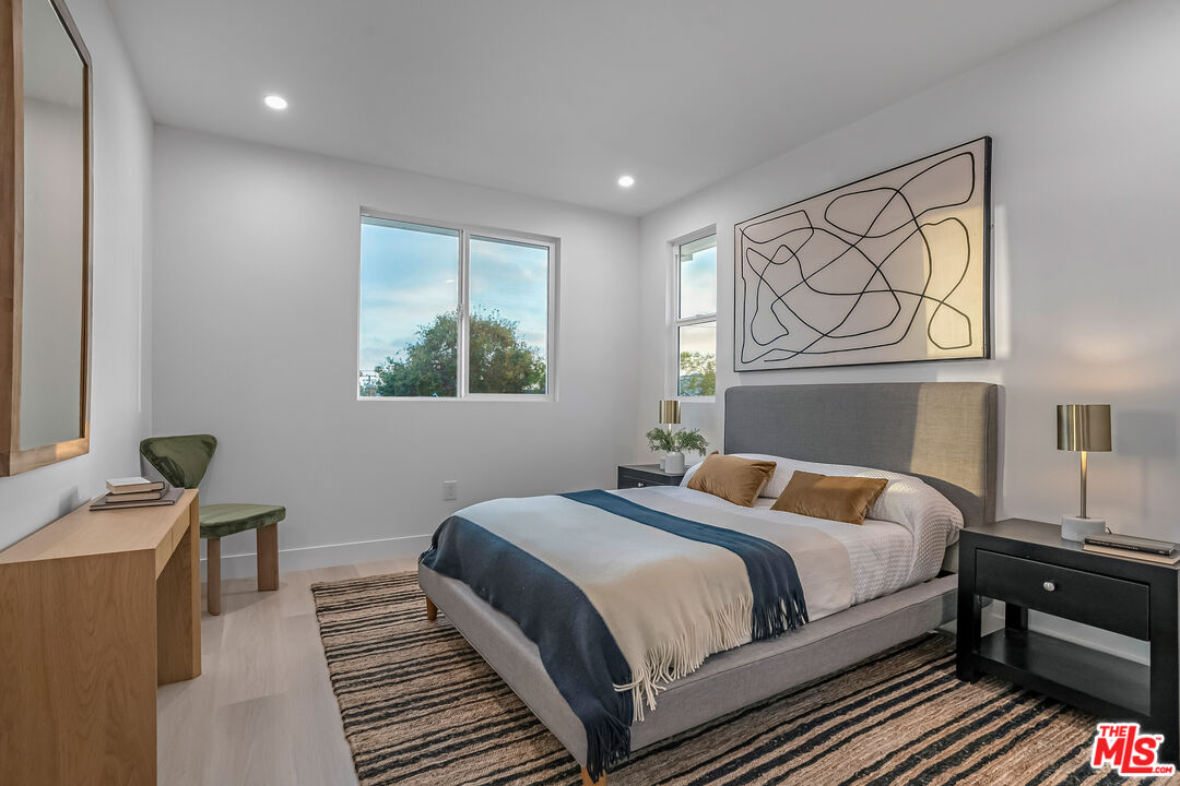 5832 David Ave Unit: 3