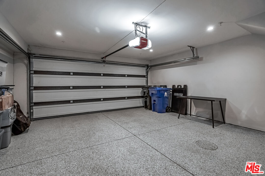 4427 Studio Pl