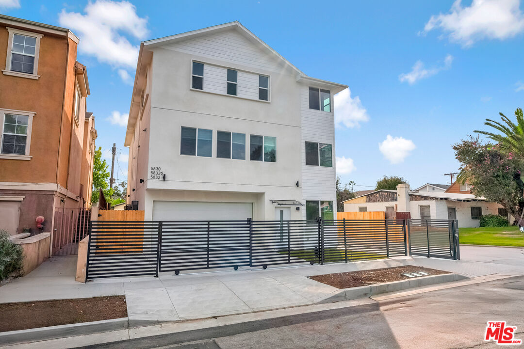 5832 David Ave Unit: 3