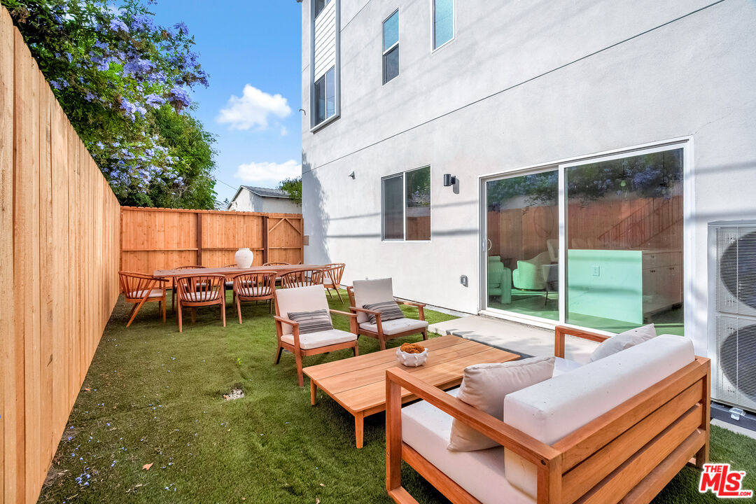 5832 David Ave Unit: 3