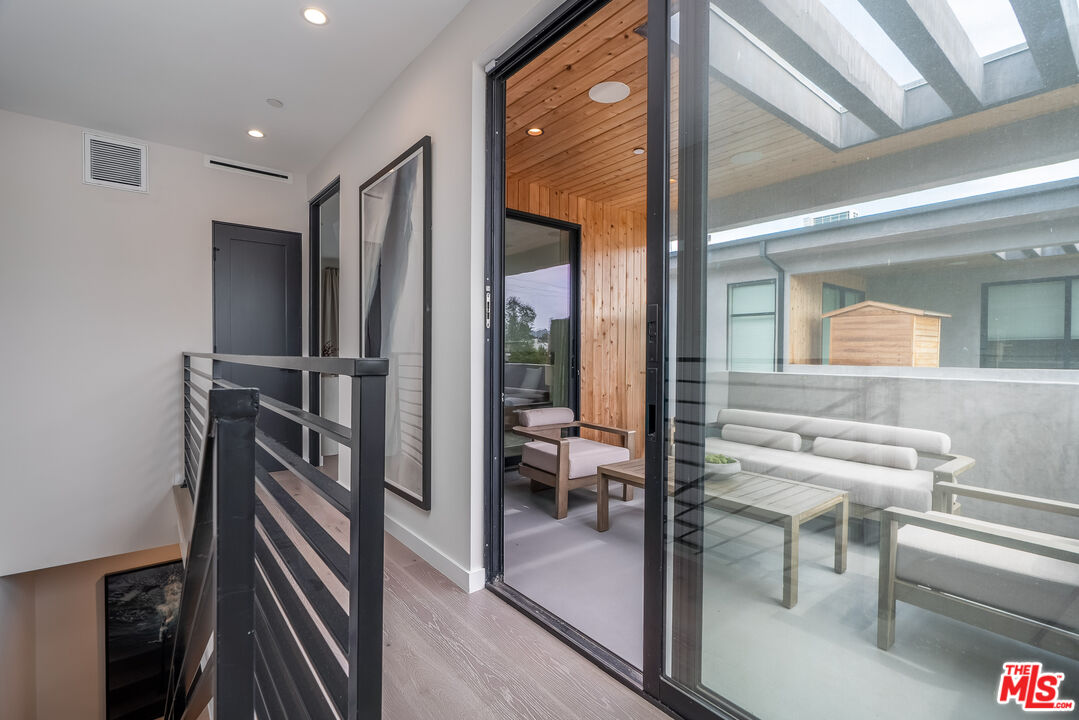 4427 Studio Pl