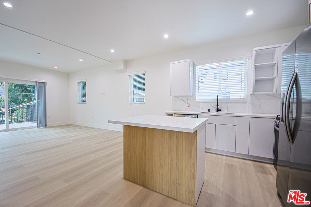 1321 N June St Unit: 1