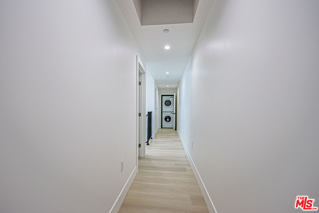1321 N June St Unit: 1