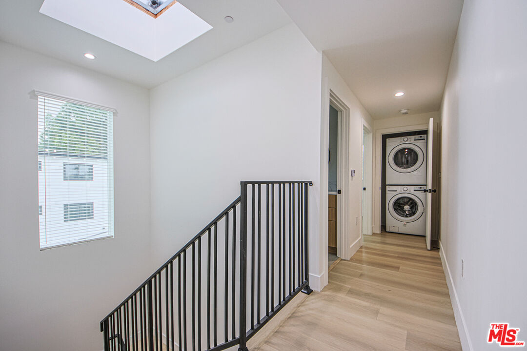 1321 N June St Unit: 1