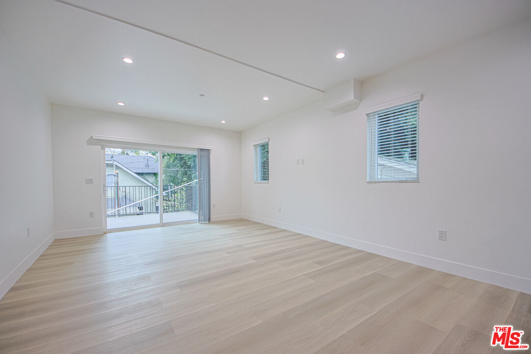 1321 N June St Unit: 1
