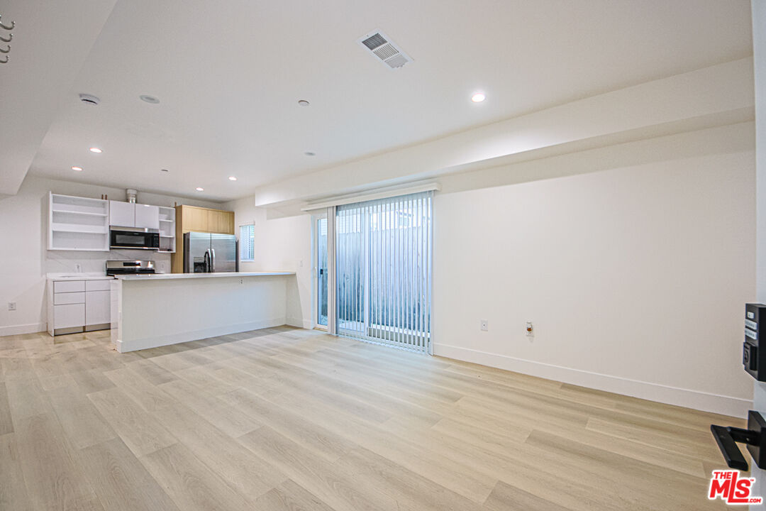 1321 N June St Unit: 3