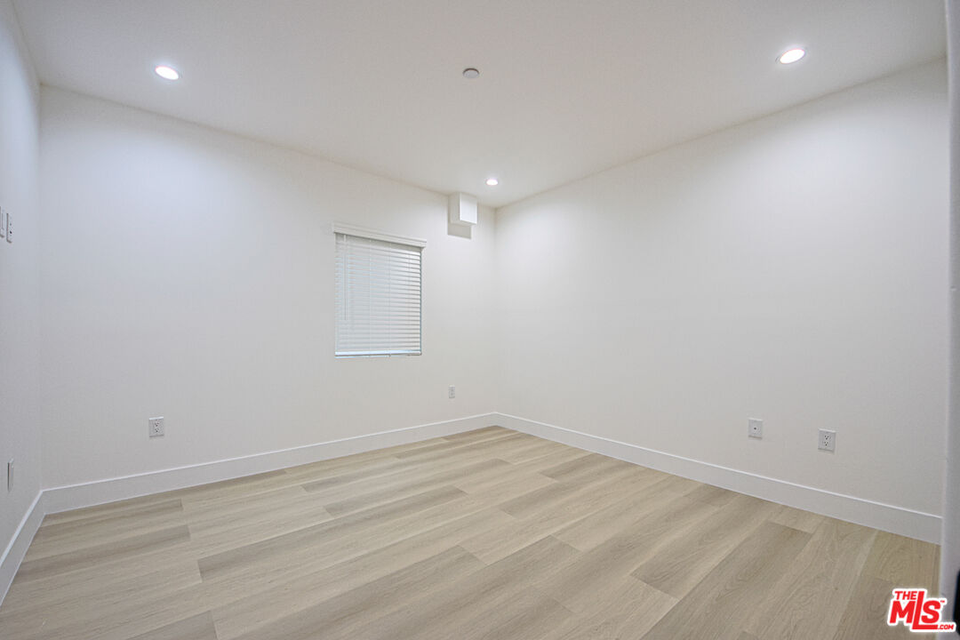 1321 N June St Unit: 3