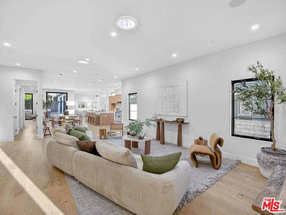 8404 Gonzaga Ave