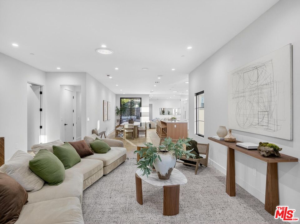 8404 Gonzaga Ave