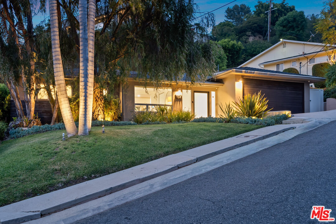9537 Dalegrove Dr